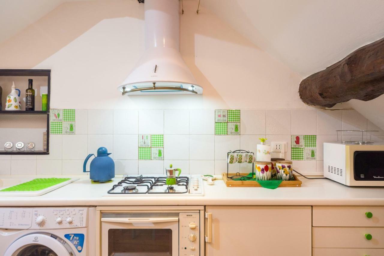 Appartement Mansarda Sotto Le Stelle à Gênes Extérieur photo